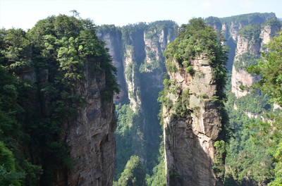 晚班株洲-張家界楊家界-袁家界-天門山玻璃棧道-鳳凰古城3晚4日游 純玩無購物 C等酒店 含百龍天梯VIP往返114元