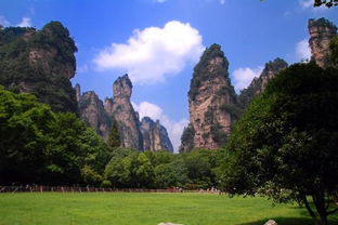 張家界旅游攻略,玩幾天合適 請(qǐng)個(gè)導(dǎo)游多少錢