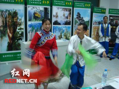 進學校進社區進工廠 張家界導游員進京吆喝旅游