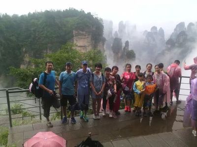 張家界美女導(dǎo)游推薦/自助游單請導(dǎo)游攻略路線