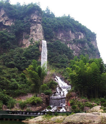 張家界自助游旅游產(chǎn)品特色-國民旅游休閑網(wǎng)-資訊中心-國內(nèi)資訊-國內(nèi)游玩