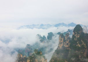 去張家界過春節 請當地口碑好的 美女導游 享受純凈美麗天空