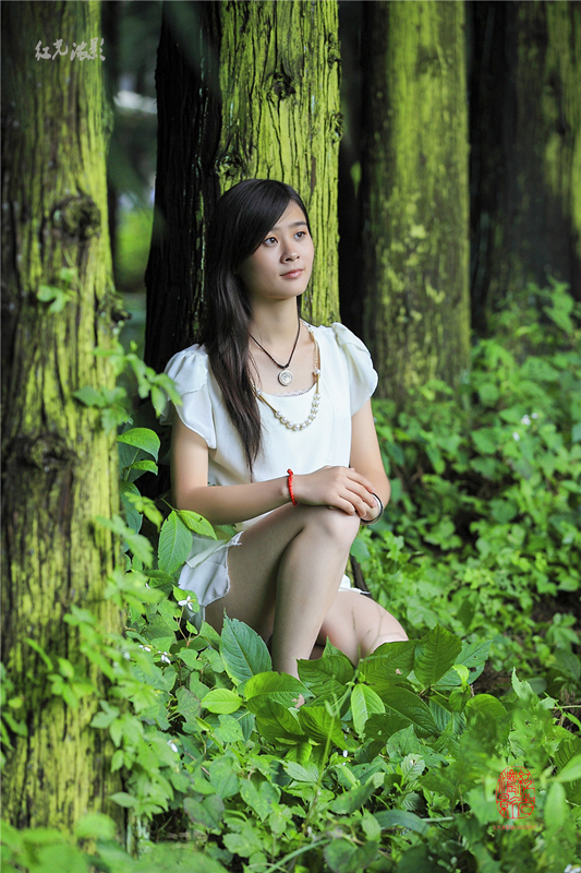 【張家界美女導游之二攝影圖片】人像攝影_紅光濃影_太平洋.