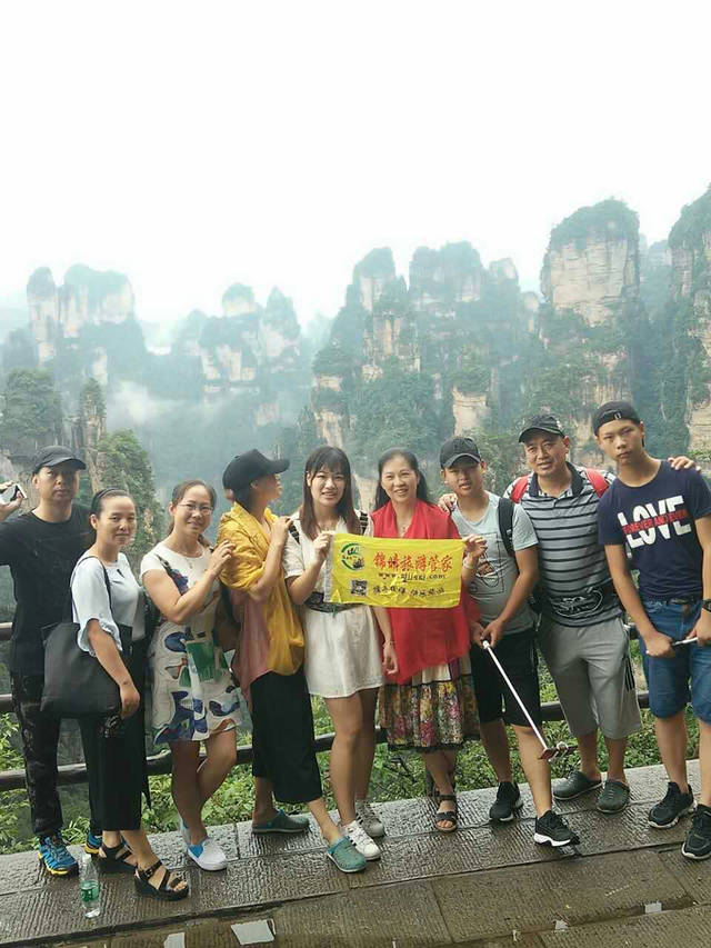 張家界純玩導游提供 《自駕游 自助游 純玩口碑導游服務》