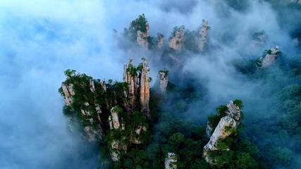 張家界武陵源景區(qū)實(shí)施游客分流，導(dǎo)游需靈活調(diào)整服務(wù)策略